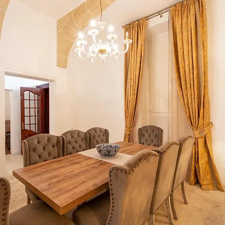 Palazzo El Cattedrale In Historic By 360 Estates 別荘 イムディーナ