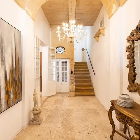 Palazzo El Cattedrale In Historic By 360 Estates 別荘