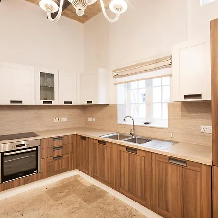 Palazzo El Cattedrale In Historic By 360 Estates 別荘