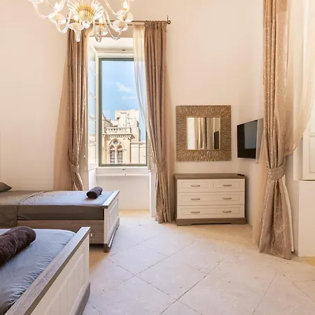 別荘 Palazzo El Cattedrale In Historic By 360 Estates