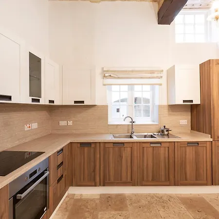 Palazzo El Cattedrale In Historic By 360 Estates 別荘 *