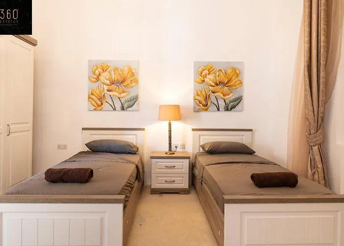 Holiday home Palazzo El Cattedrale In Historic By 360 Estates
