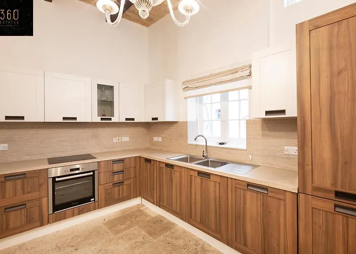 Palazzo El Cattedrale In Historic By 360 Estates Holiday home